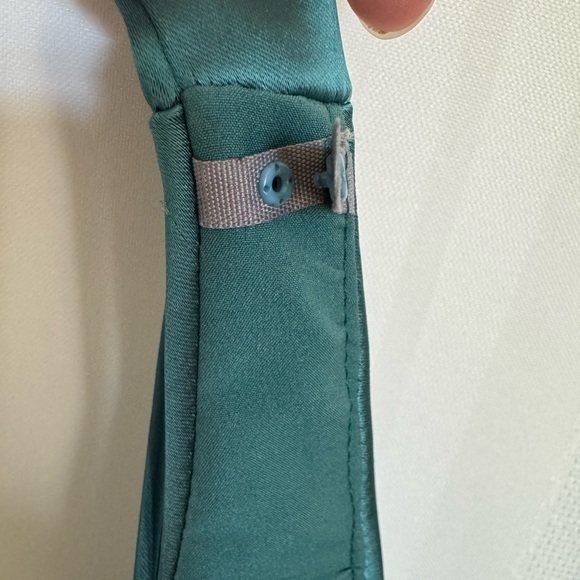 NWT Nicole Miller Teal Satin vneck ruched dress sz 8 - Picture 9 of 14